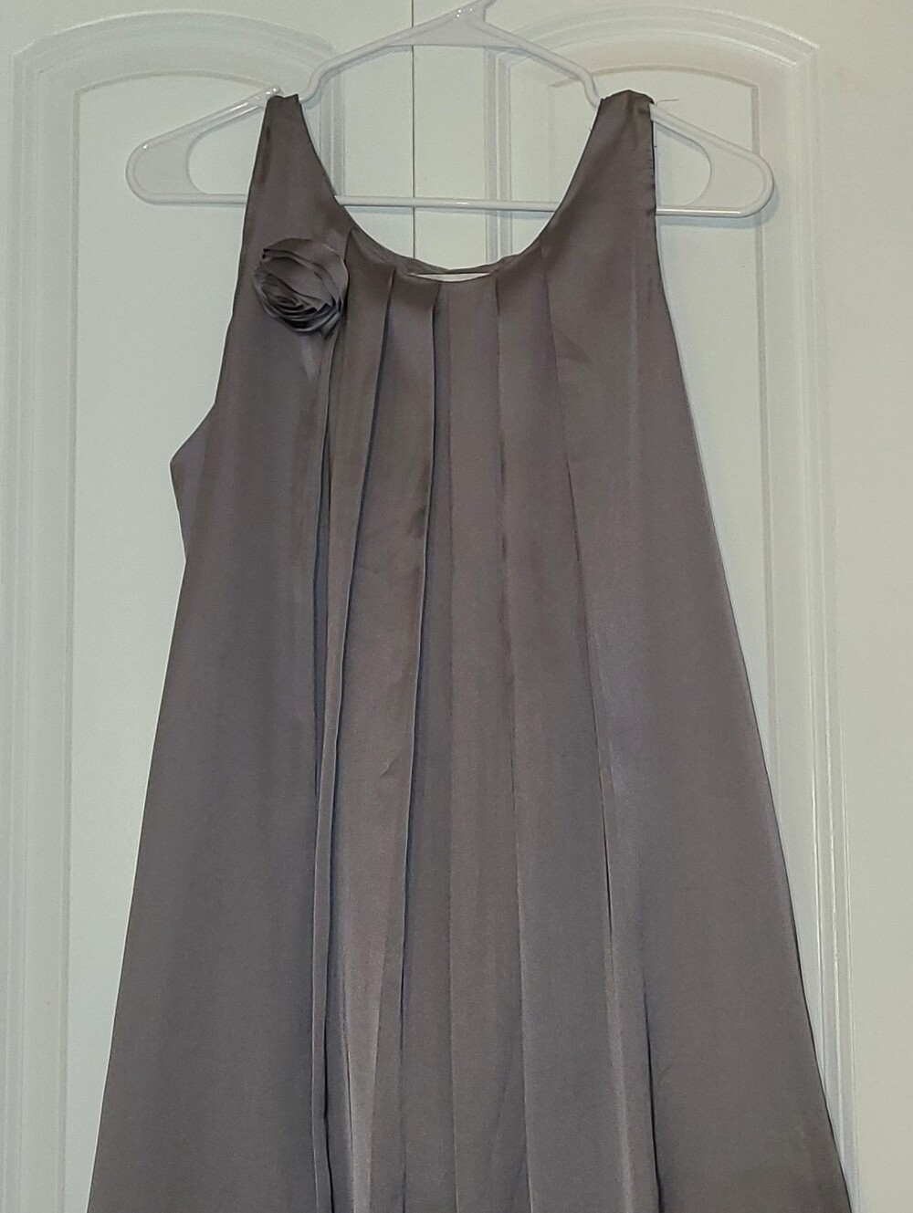 Max Mara Gray 100% Silk Sleeveless Pleated Bubble Hem Mini Dress Womens Size 6 - Picture 4 of 10